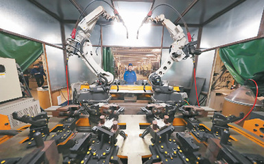 市場(chǎng)在前 技術(shù)跟進(jìn) 中國工業(yè)機(jī)器人大步爭(zhēng)先